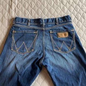 Wrangler Retro Relaxed Straight Jeans